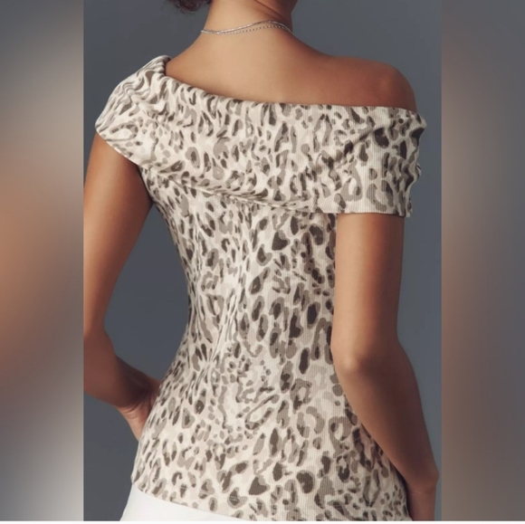 Anthropologie Leopard Print Off-Shoulder Blouse - Picture 2 of 3